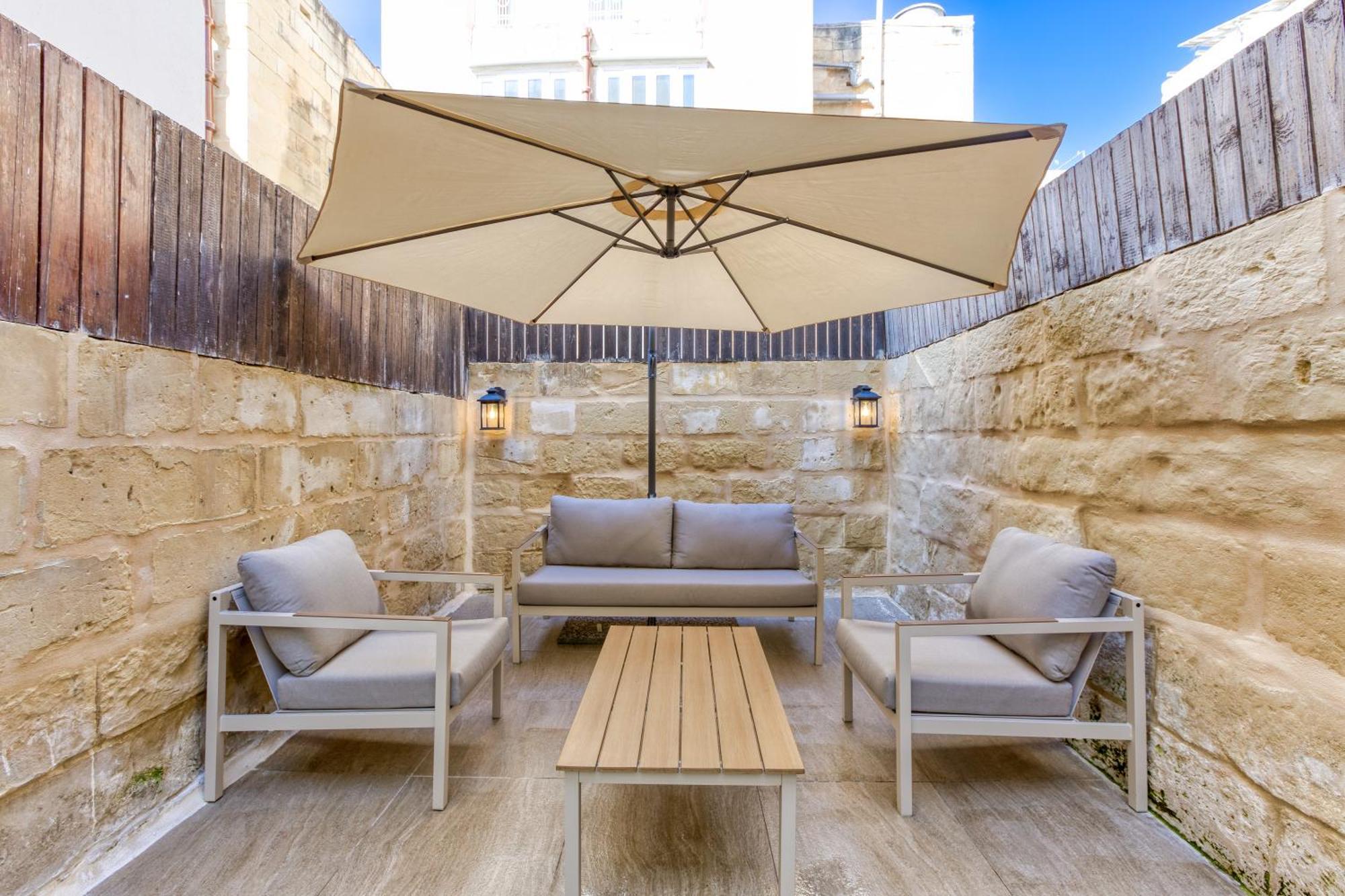 Вилла Sliema Luxury House Экстерьер фото