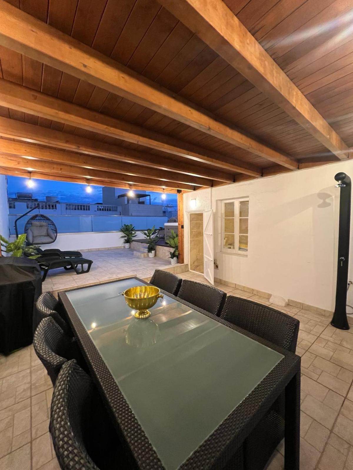 Вилла Sliema Luxury House Экстерьер фото